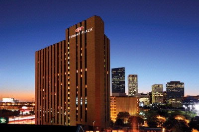 Crowne Plaza River Oaks Exterior