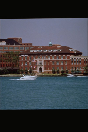 Omni Detroit Hotel River Place - 