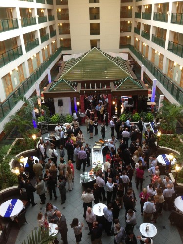 Doubletree Guest Suites & Conference Center - Hotel Atrium Area