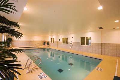 Holiday Inn Express - 