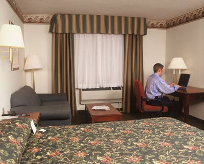 Holiday Inn Express Belmont - 
