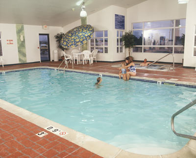 Holiday Inn Express Belmont - 
