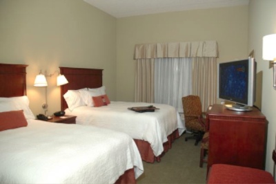 Our Guest Rooms Feature Flat Screen Tvs And Complimentary Internet Access Both Wired And Wireless