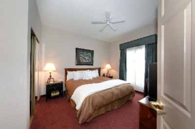 Homewood Suites Hotel - Suite Bedroom