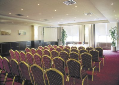 Crown Moran Hotel - The Barnet Room