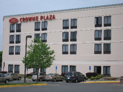 Crowne Plaza Dulles Hotel - 