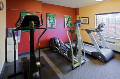 Holiday Inn Express Hotel & Suites - 24 Hour Business Center