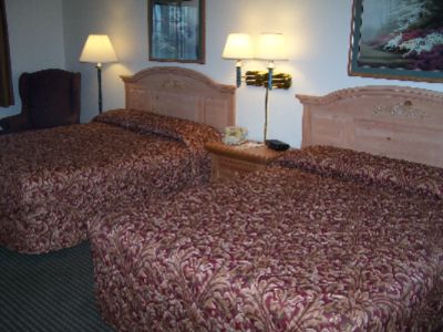 Country Inn & Suites - 