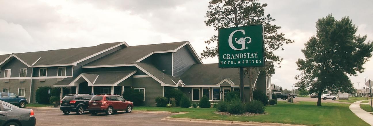 Crossings by Grandstay - Whirlpool Suites