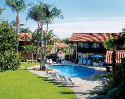 Best Western Pepper Tree Inn - 1 Of 2 Pools