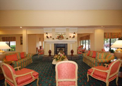 Clarion Inn - Lobby Front View