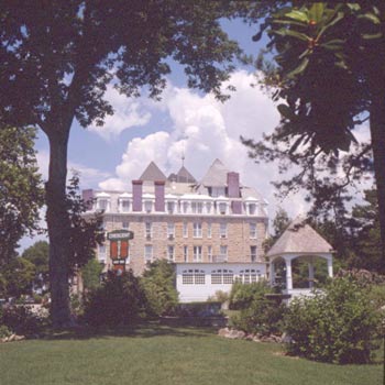 1886 Crescent Hotel - 