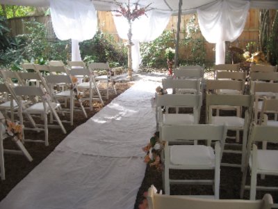 Robin's Nest Bed & Breakfast Inn - Outside Wedding Facility