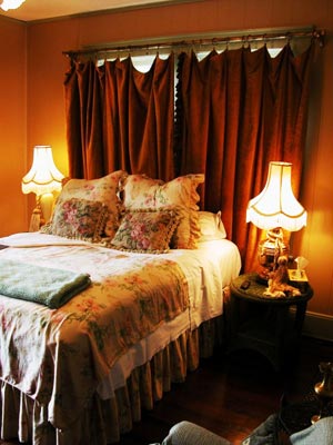 Robin's Nest Bed & Breakfast Inn - Cindys Room