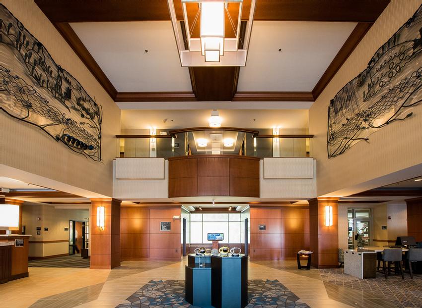 Radisson on John Deere Commons - Breakfast Room
