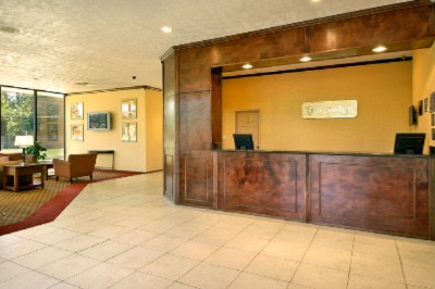 Travelodge Inn & Suites Historic Area - Our Grand Lobby