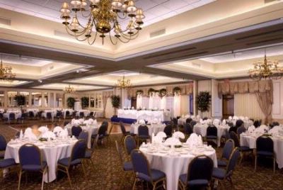 Piccadilly Inn Hotels - Our Ballroom Can Hold Up To 350 People.