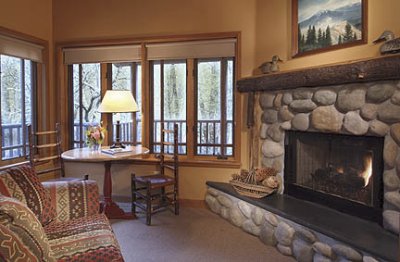 Weasku Inn - Standard River Cabin