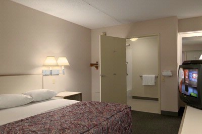 Red Roof Inn Kansas City North Worlds of Fun - 