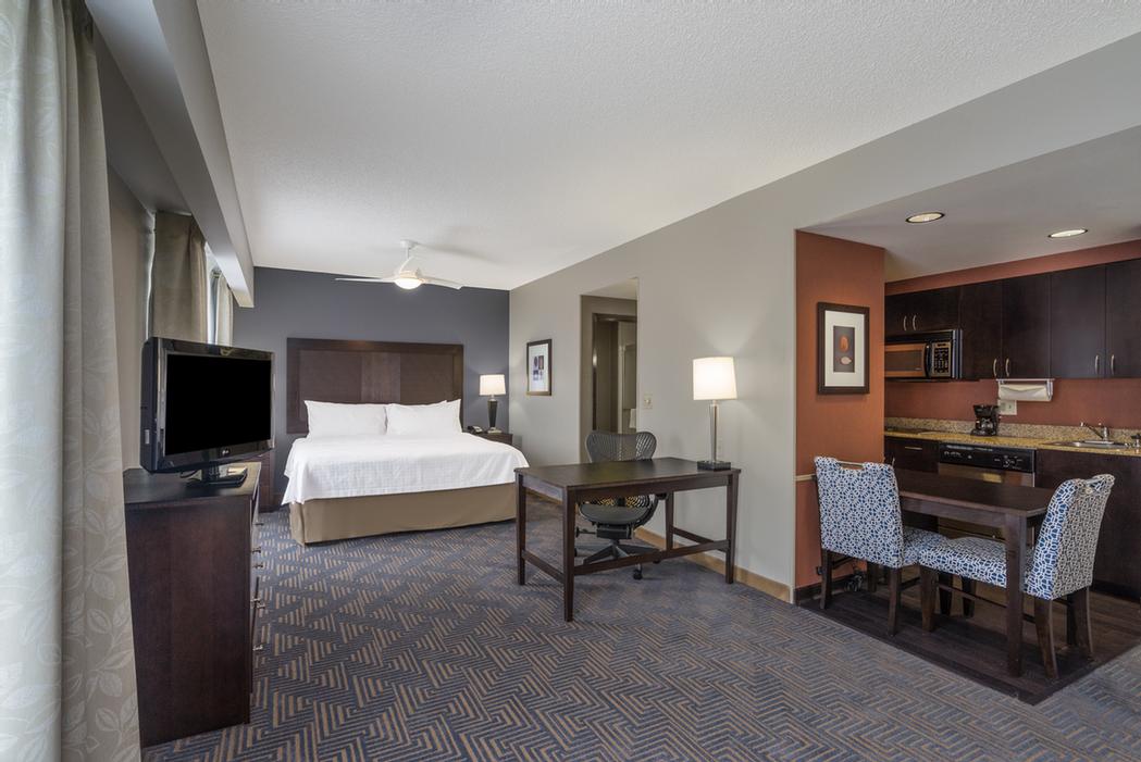 Studio King Suite