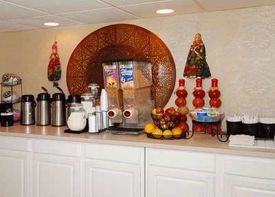 Quality Inn of Gloucester City Nj / Philadelphia - Front Desk Area