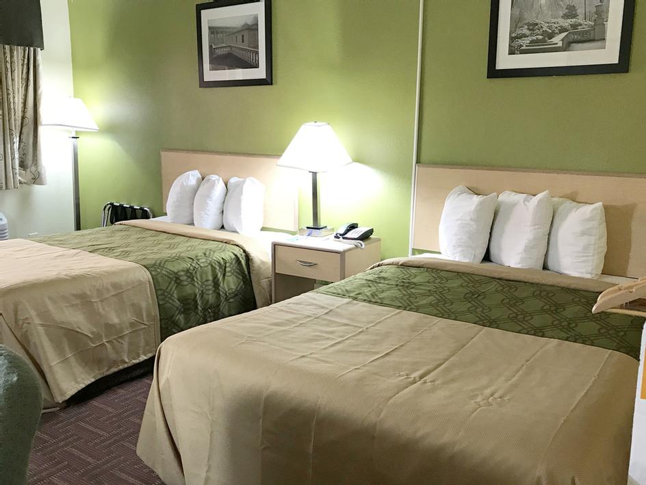 Quality Inn of Gloucester City Nj / Philadelphia - Standard Room With 2 Double Beds