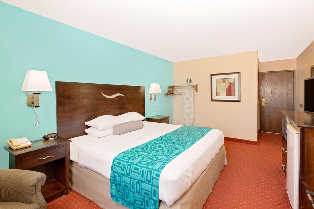 Heartland Inn Hwy 63 South - Whirlpool Suite