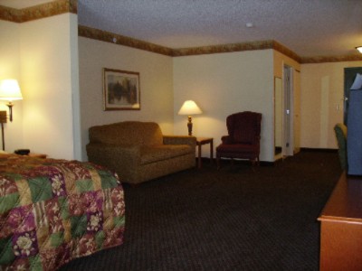 Country Inn & Suites - King Bed Studio Suite