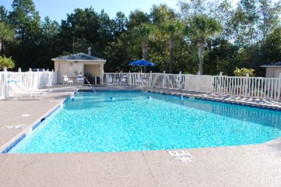 Fairfield Inn & Suites - Outdoor Pool And Hot Tub