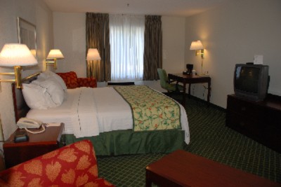 Fairfield Inn & Suites - King Suite
