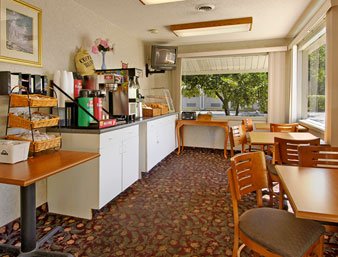 Americas Best Value Inn - 