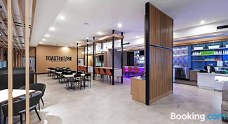 M<restaurant
