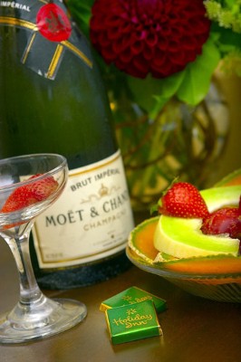 Holiday Inn Santa Barbara / Goleta - Celebrate & Relax ... It's Holiday Inn
