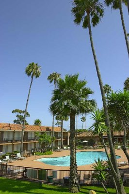 Holiday Inn Santa Barbara / Goleta - Poolside