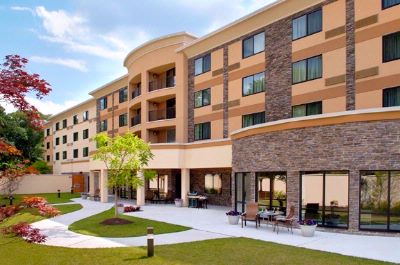 Courtyard by Marriott Paramus - Hotel Back