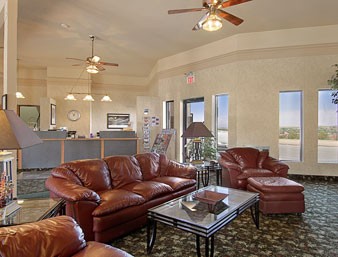 Super 8 - Lobby Area