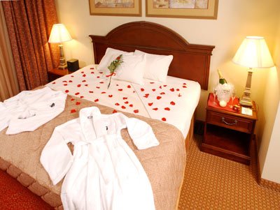 The Suites of 800 Locust Hotel & Spa - Grand Romance Package