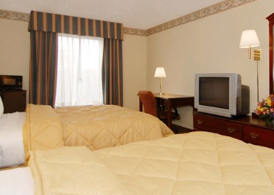Room With 2 Double Beds