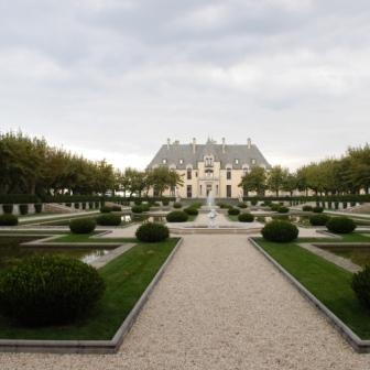 Oheka Castle Hotel & Estate - Formal Garden View
