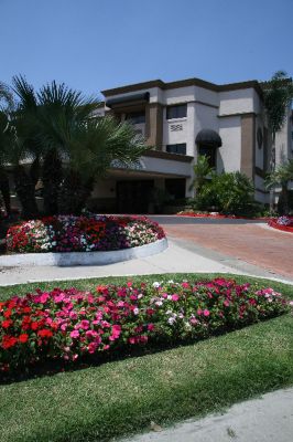 Holiday Inn Orange County Airport Santa Ana - 