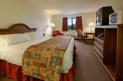 Baymont Inn & Suites Monroe - 