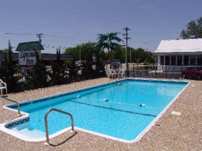 Lynina Inn - Outdoor Pool
