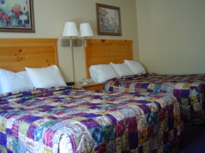 Country Inn & Suites - Two Queen Standard