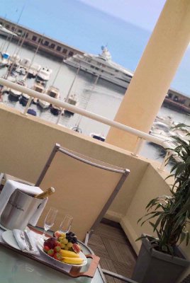 Riviera Marriott Hotel La Porte De Monaco - 