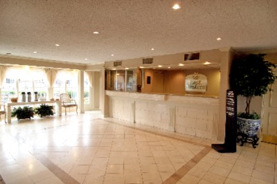 Best Western Georgian Inn - Hotel Lobby