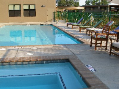 Gaia Anderson. a Hotel Restaurant & Spa. - Gaia Anderson Hotel Outdoor Pool