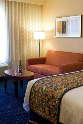 Courtyard by Marriott Santa Clarita Valencia - Standard King Size Room