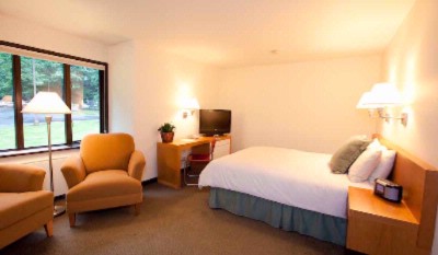 Talaris Conference Center - Guestroom 2