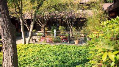 Talaris Conference Center - Courtyard