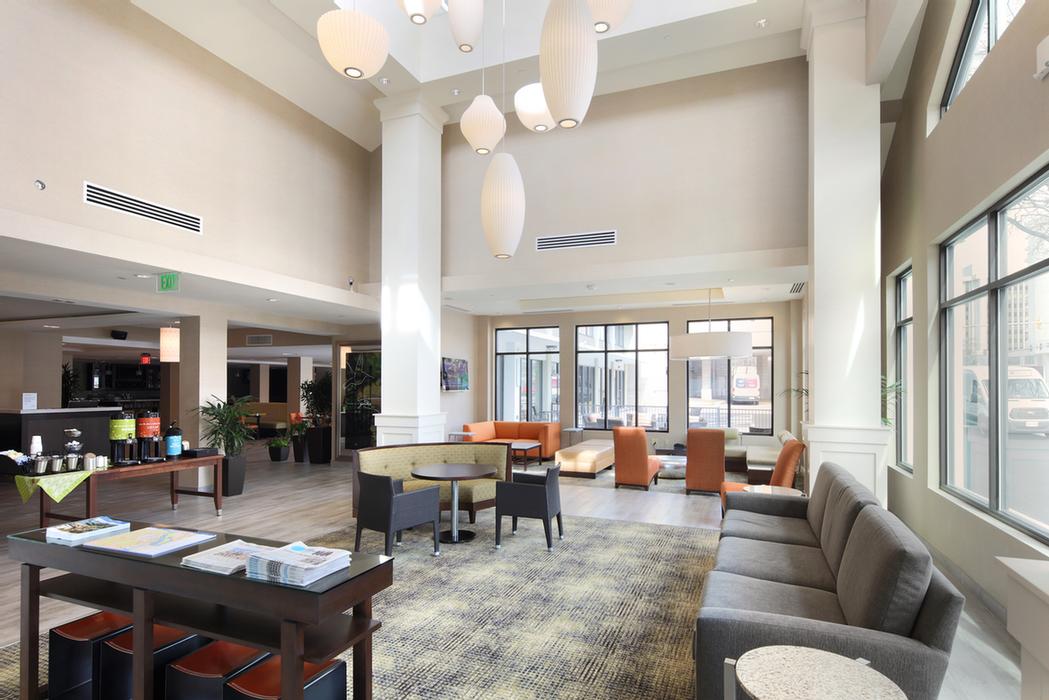 Raddisson Hotel Reagan National Airport - 